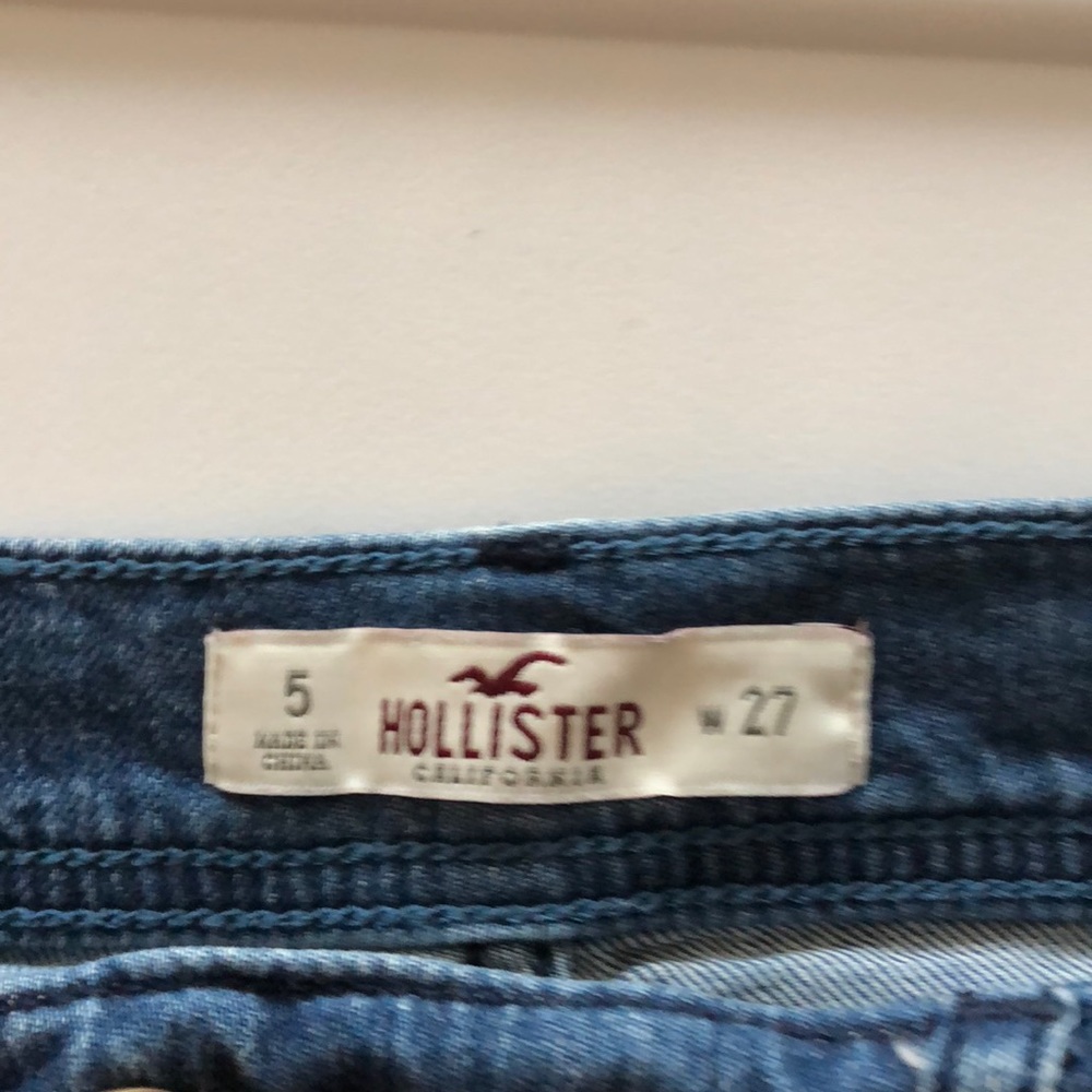 Shorts - Picture 2 of 3